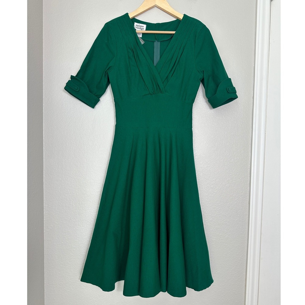 Unique Vintage Dolores Swinng Dress Medium 6-8 Emerald Green Retro Pinup 1950's